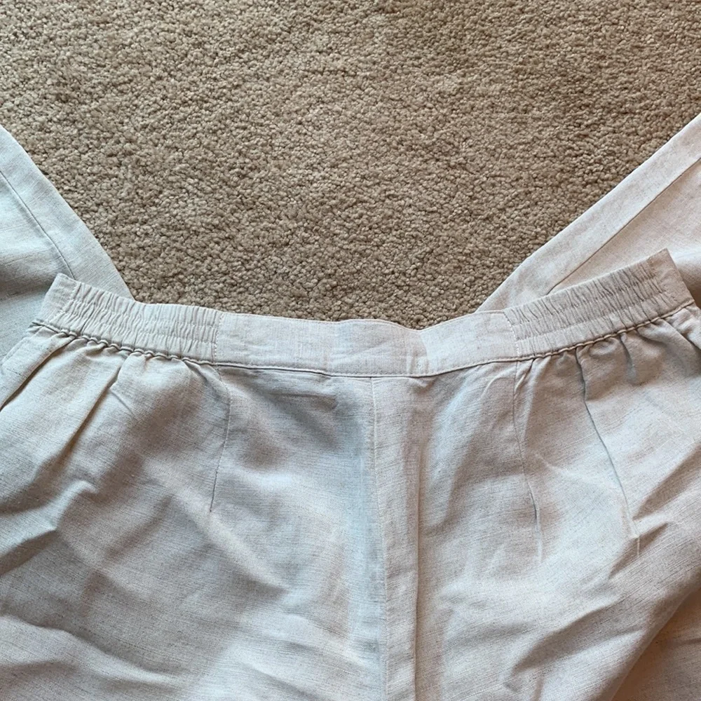 Ruby Rd. | Ruby Rd. petite linen capris - Picture 4 of 4